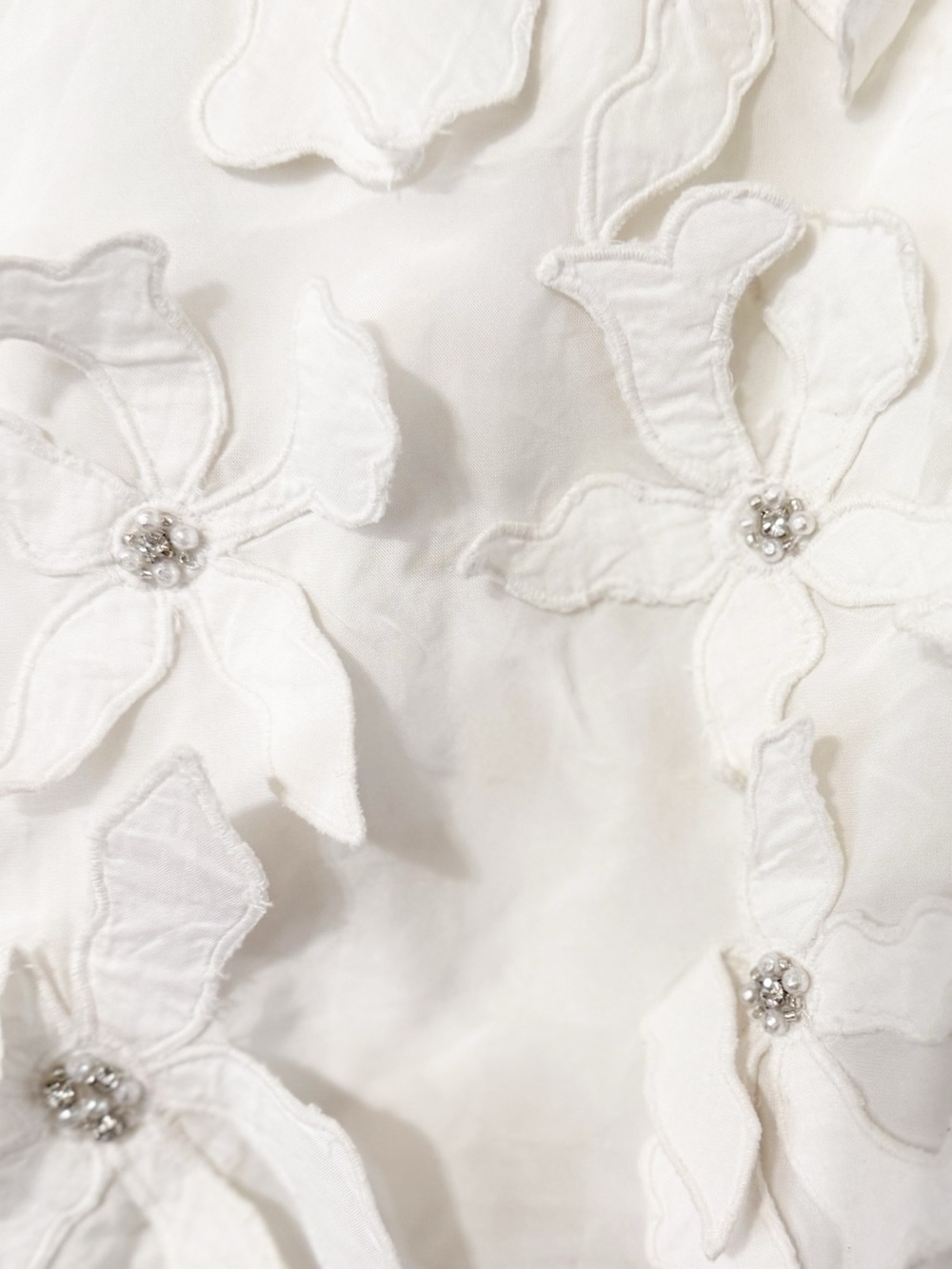 Zara 3D Floral Applique Soft White Beaded Embroidered Mini Skirt Blogger Fav - Picture 15 of 16